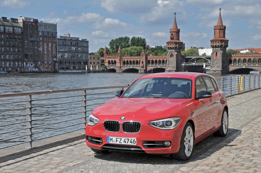  BMW 118i Sport Line 2011 года  (фото 53 из 185)